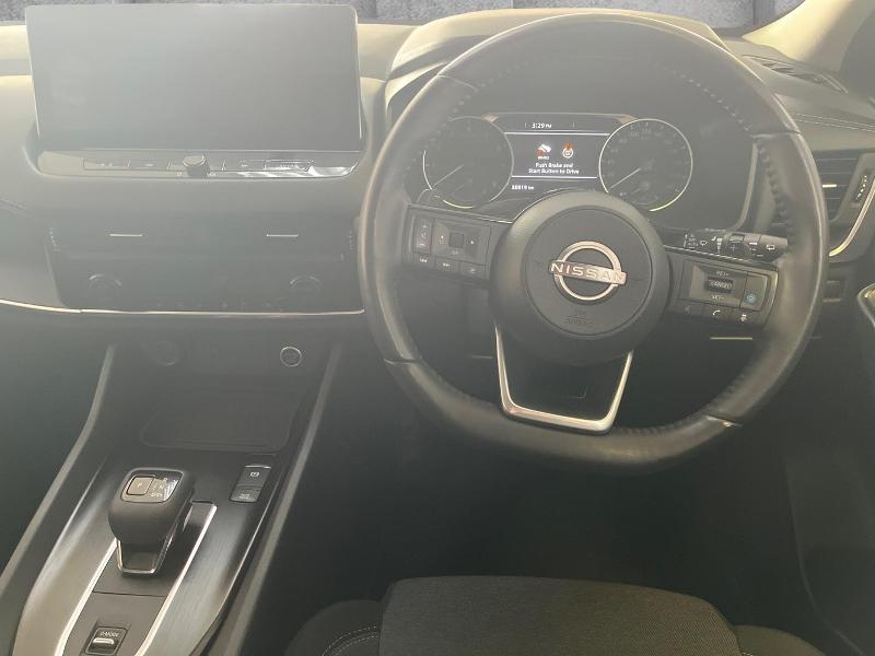 Nissan Qashqai 1.3T Acenta Xtronic 2-Tone