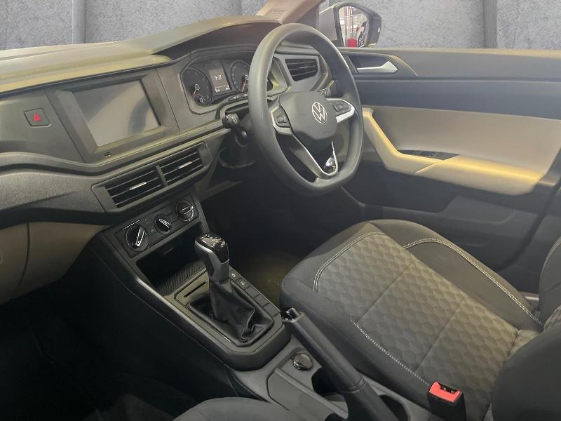 Volkswagen Polo Sedan 1.6 Tiptronic