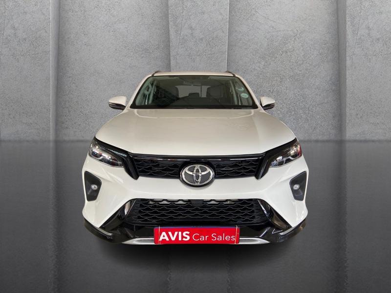 Toyota Fortuner 2.4 Gd-6 Rb At