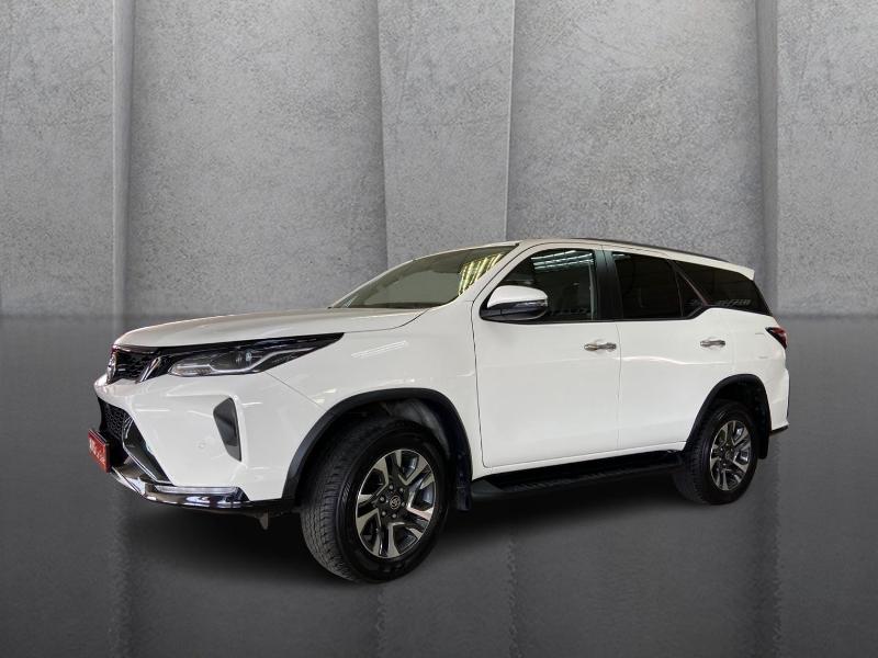 Toyota Fortuner 2.4 Gd-6 Rb At