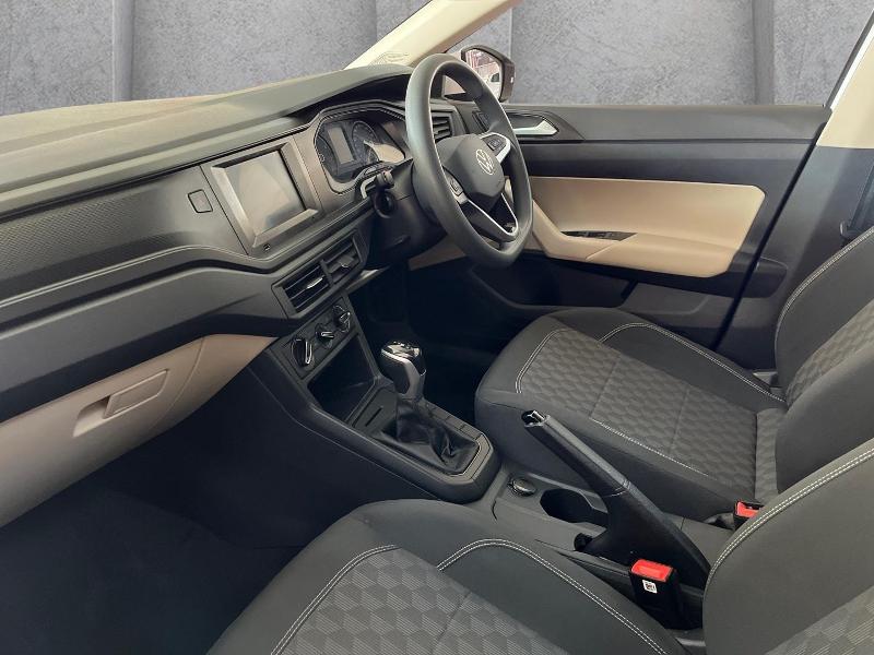 Volkswagen Polo Sedan 1.6 Tiptronic