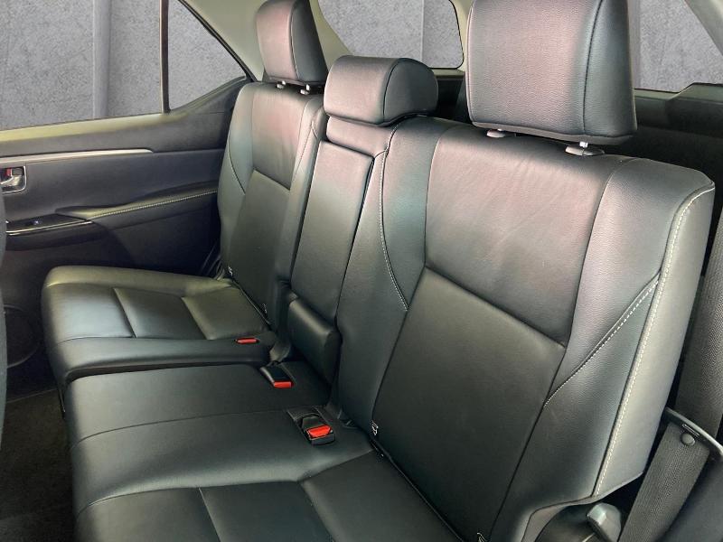 Toyota Fortuner 2.4 Gd-6 Rb At