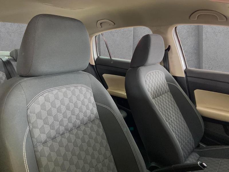 Volkswagen Polo Sedan 1.6 Base