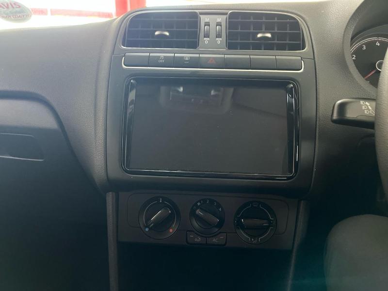 Volkswagen Polo Vivo Hatch 1.6 Life Tipt