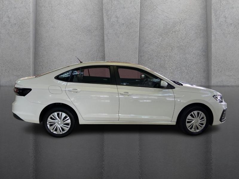 Volkswagen Polo Sedan 1.6 Base