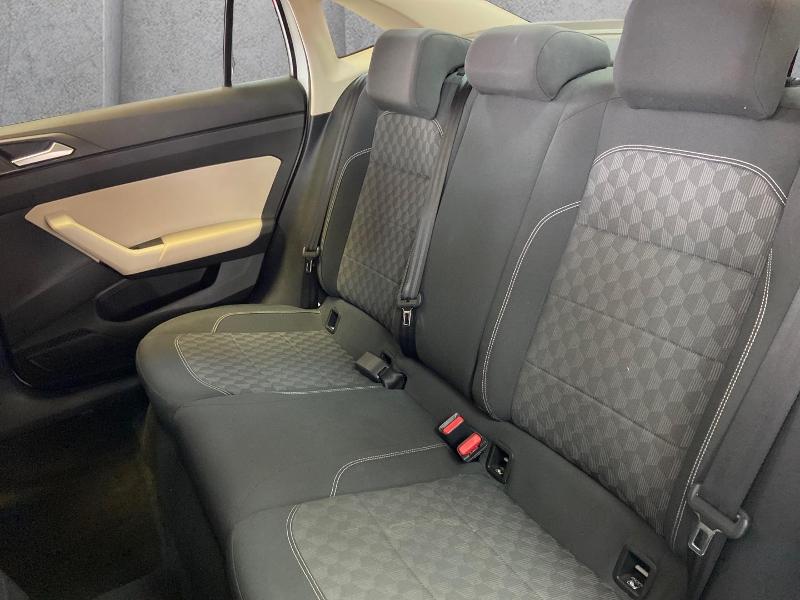 Volkswagen Polo Sedan 1.6 Base