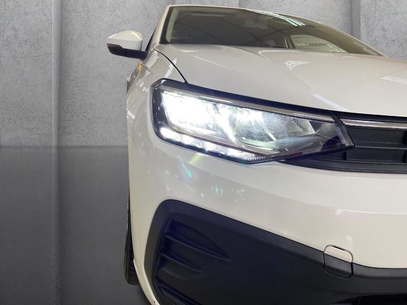 Volkswagen Polo Sedan 1.6 Base