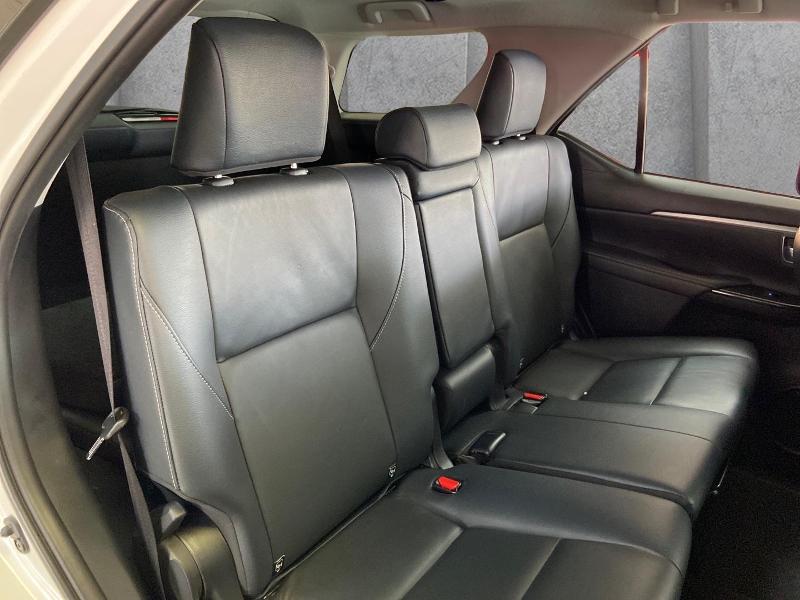 Toyota Fortuner 2.4 Gd-6 Rb 6At