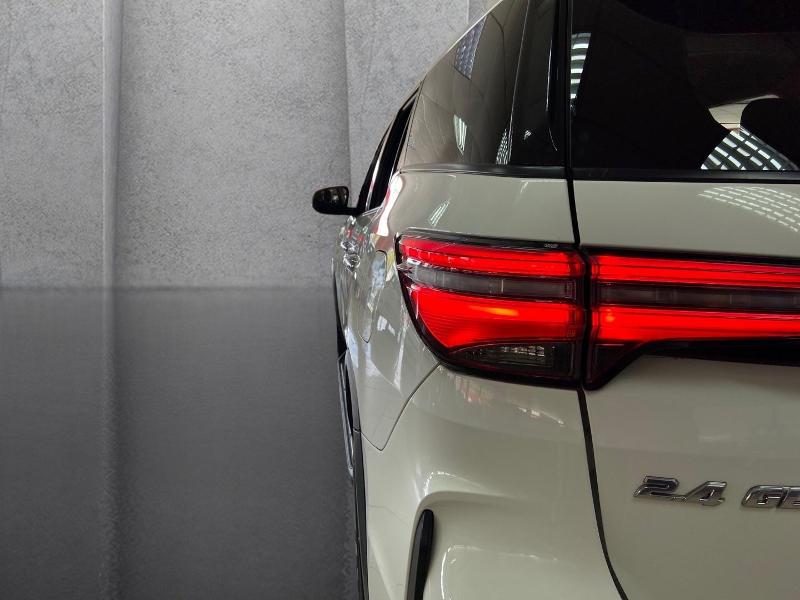 Toyota Fortuner 2.4 Gd-6 Rb 6At