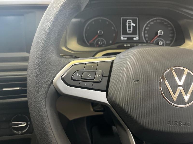 Volkswagen Polo Sedan 1.6 Base