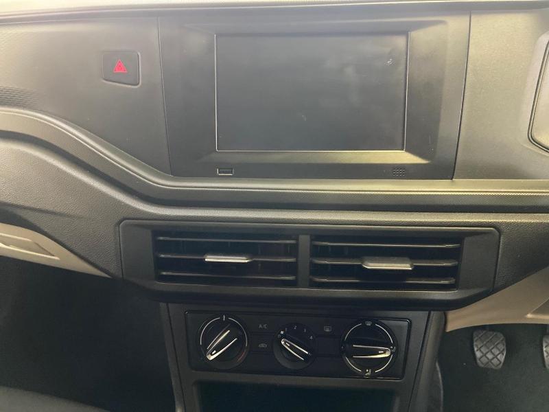 Volkswagen Polo Sedan 1.6 Base