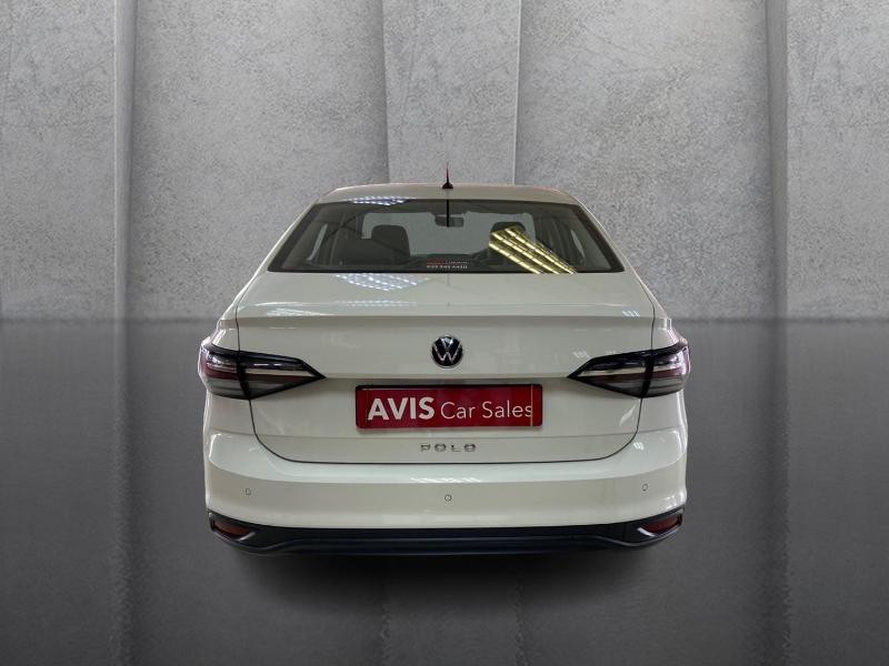 Volkswagen Polo Sedan 1.6 Base