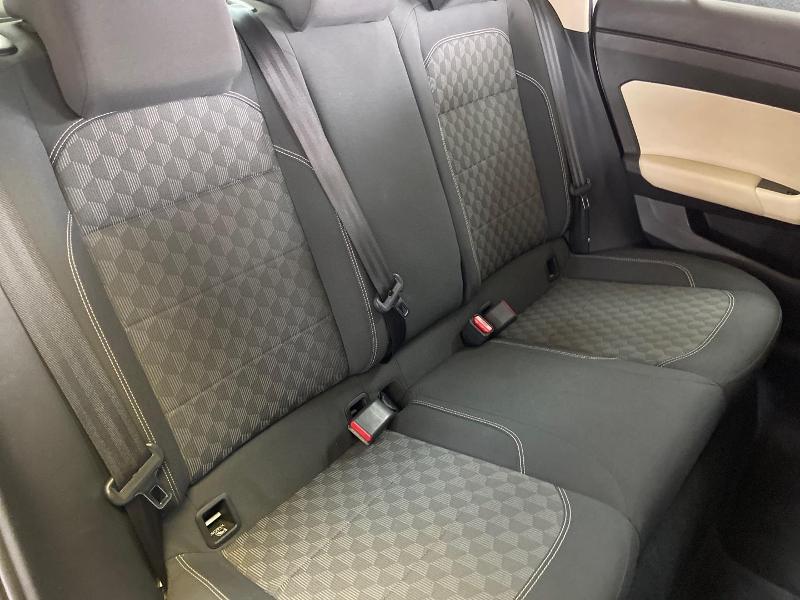 Volkswagen Polo Sedan 1.6 Base