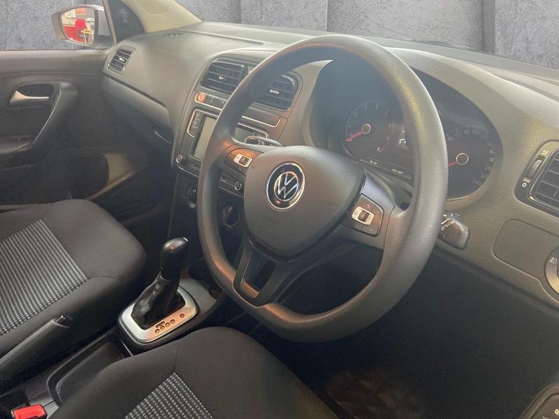 Volkswagen Polo Vivo Hatch 1.6 Life Tipt