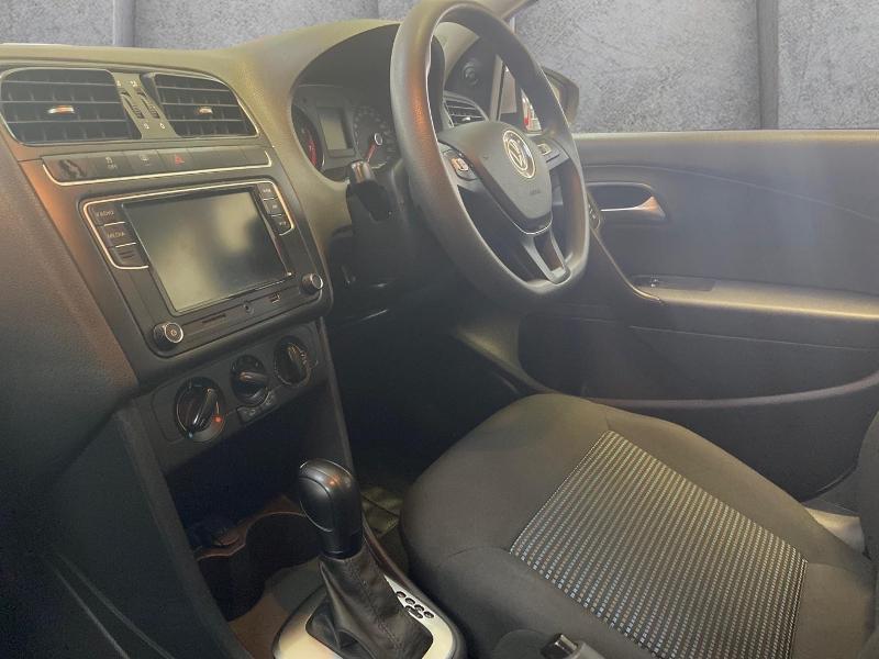 Volkswagen Polo Vivo Hatch 1.6 Life Tipt