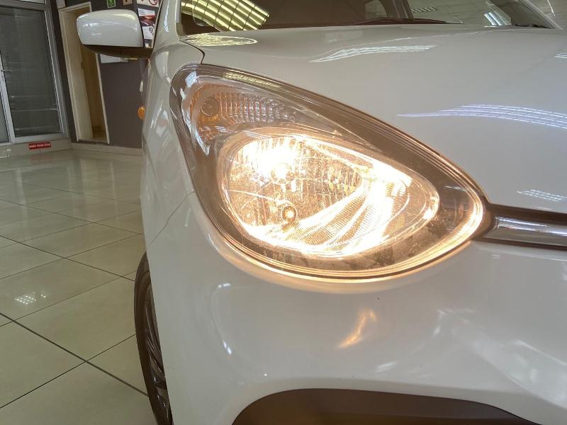 Toyota Vitz 1.0 Xr