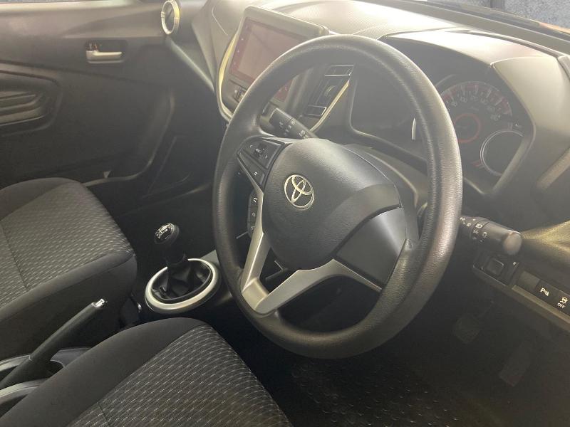 Toyota Vitz 1.0 Xr Mt