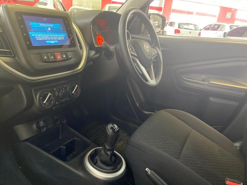 Toyota Vitz 1.0 Xr Mt