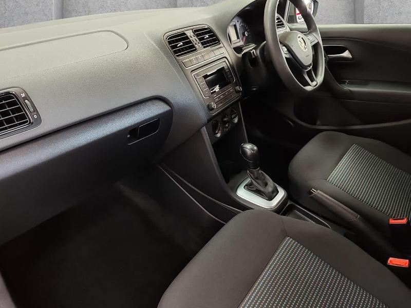 Volkswagen Polo Vivo Hatch 1.6 Comfortline Tiptronic