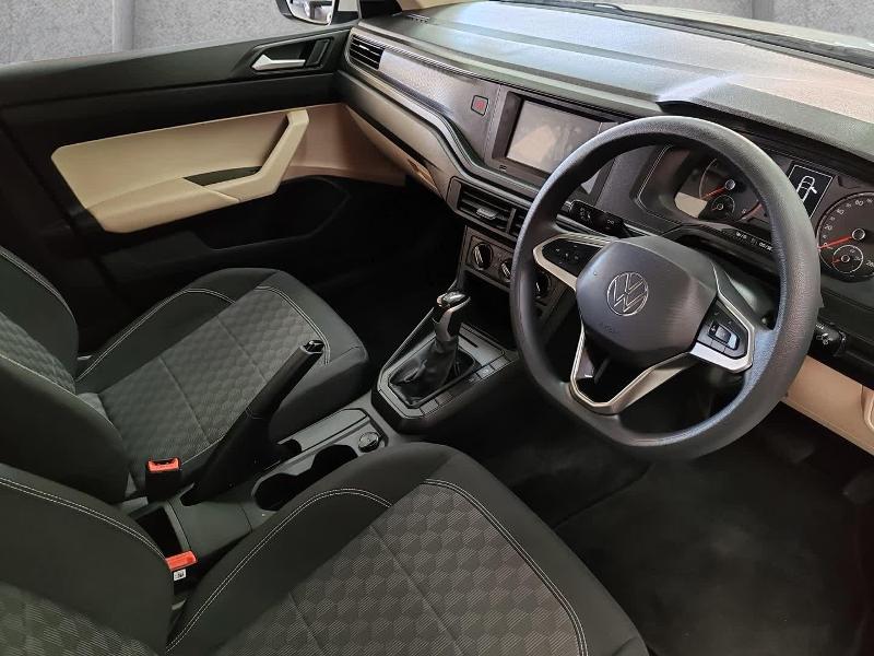 Volkswagen Polo Sedan 1.6 Tiptronic