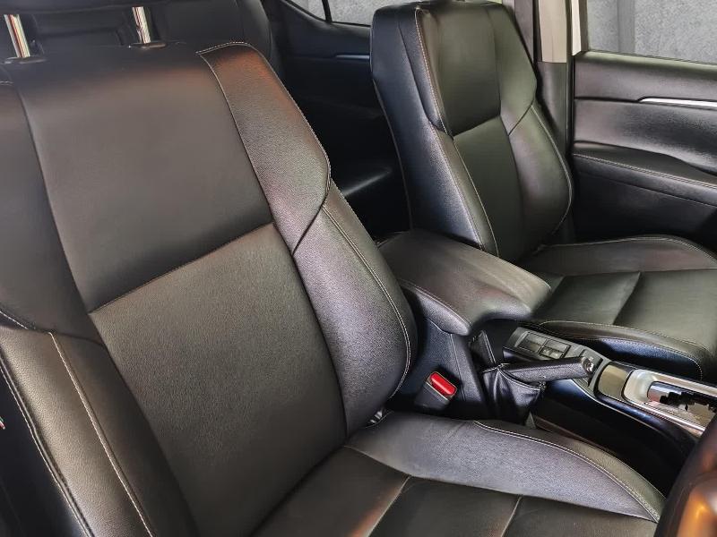 Toyota Fortuner 2.4 Gd-6 Rb At