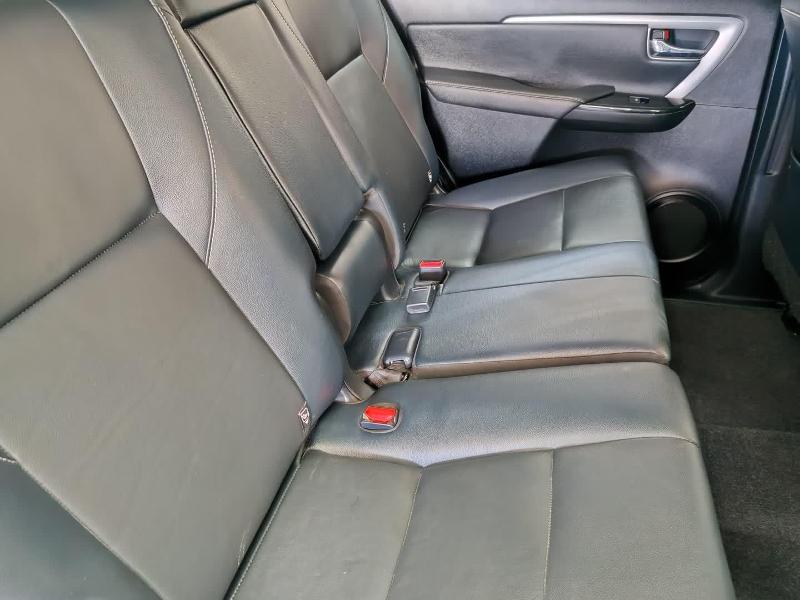 Toyota Fortuner 2.4 Gd-6 Rb At