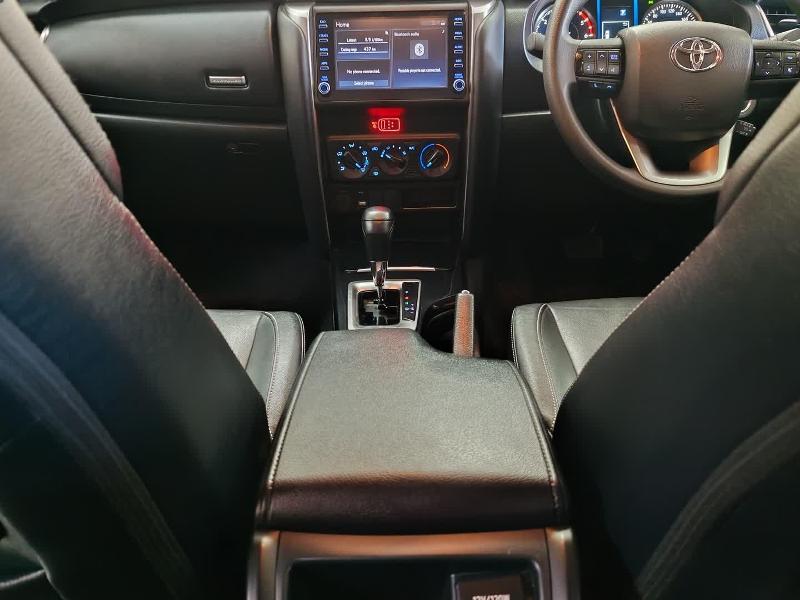 Toyota Fortuner 2.4 Gd-6 Rb 6At