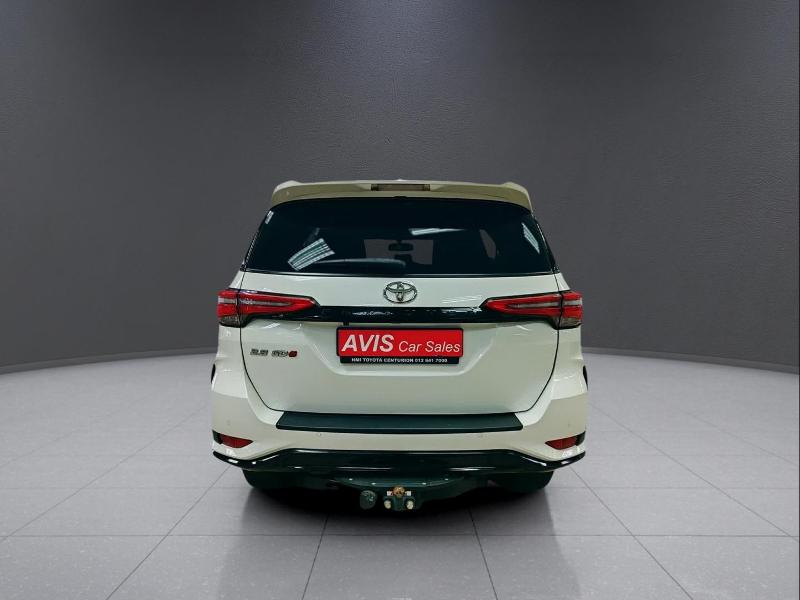 Toyota Fortuner 2.8 Gd-6 Rb At