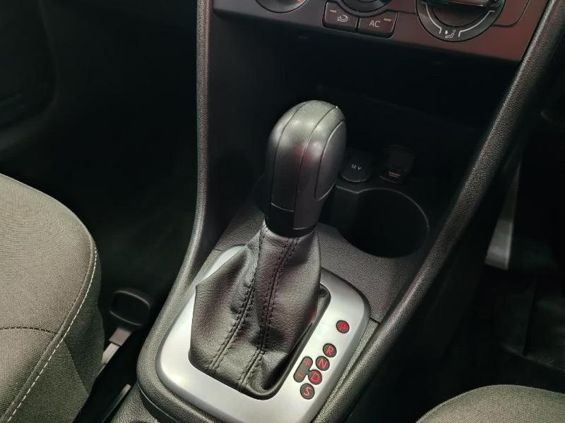 Volkswagen Polo Vivo Hatch 1.6 Life Tipt