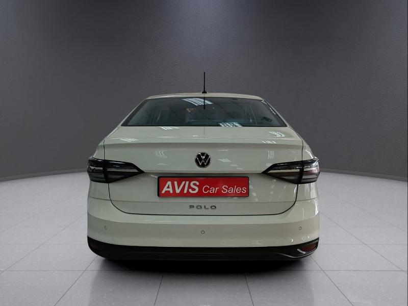 Volkswagen Polo Sedan 1.6 Base