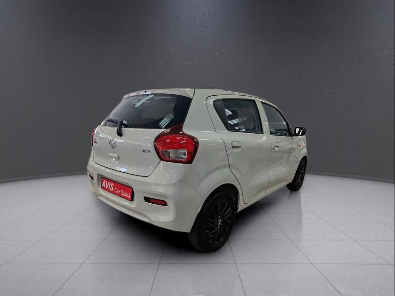 Toyota Vitz 1.0 Xr Mt